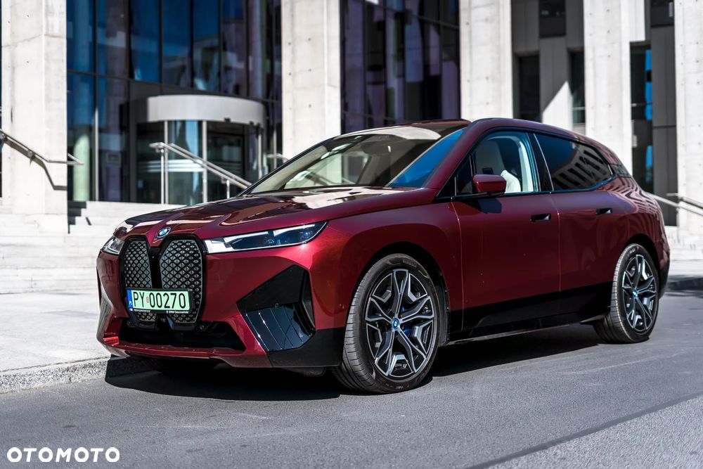 BMW iX