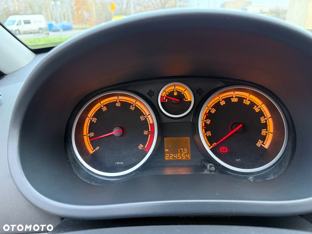 Opel Corsa 1.4 16V Limited Edition - 4