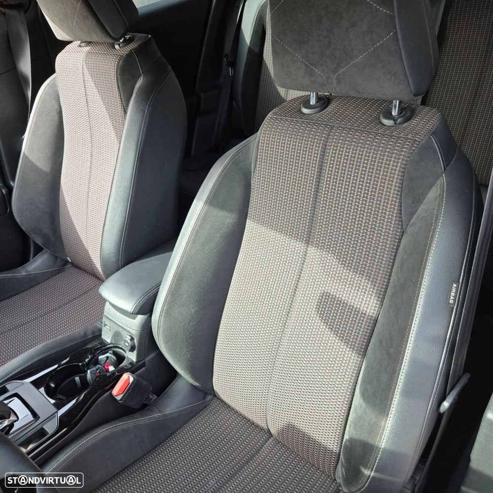 DS DS3 Crossback E-TENSE PERFORMANCE LINE - 9