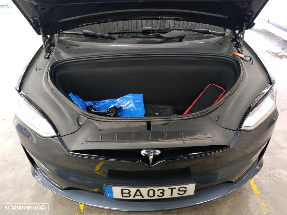 Tesla Model X Long Range AWD - 11