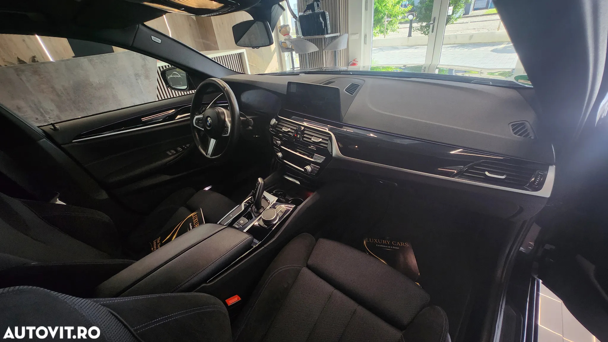 BMW Seria 5 520d xDrive AT - 19