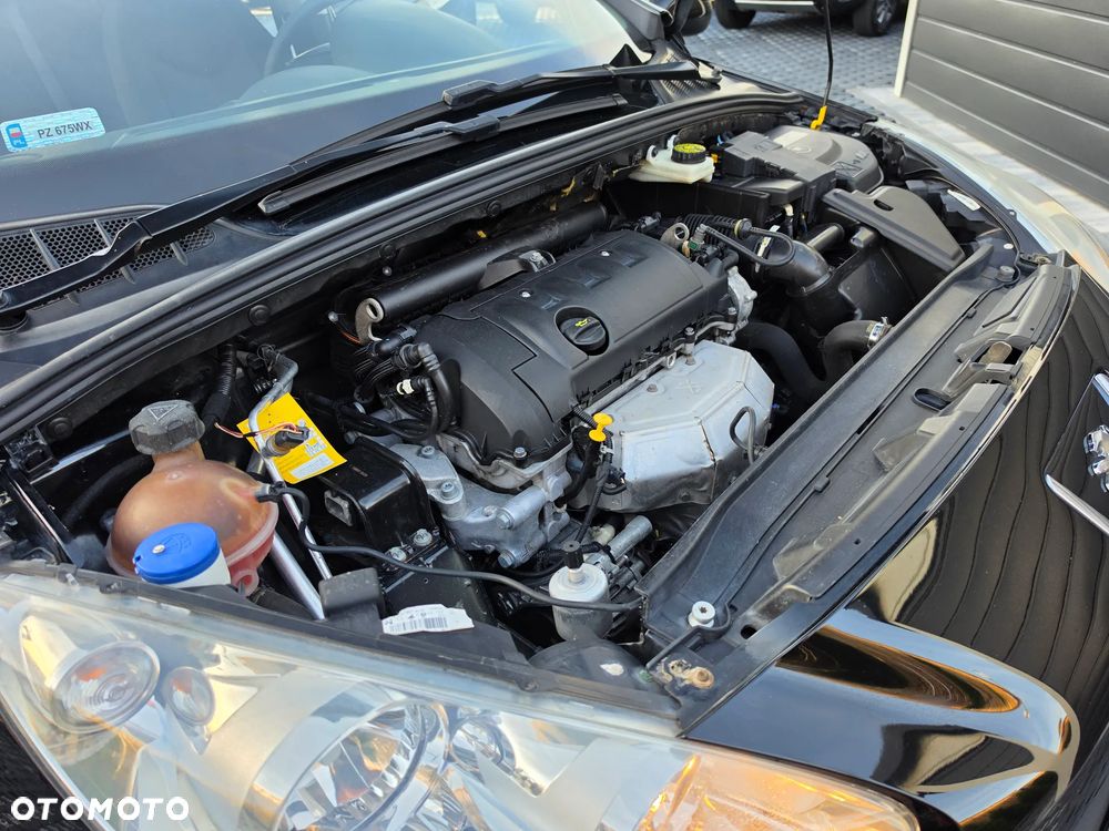 Peugeot 308 100 VTi Urban Move First Edition - 25