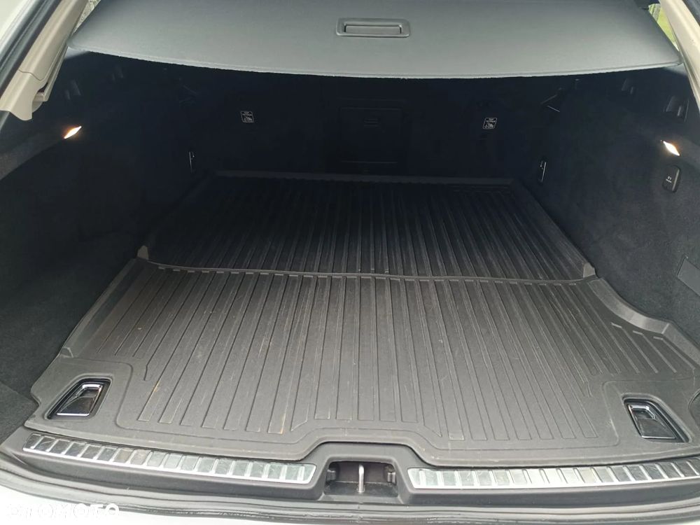 Volvo V90 D4 Geartronic Momentum - 25