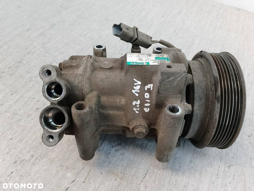 POMPA, SPRĘŻARKA KLIMATYZACJI RENAULT CLIO III 1.2 16V - 1