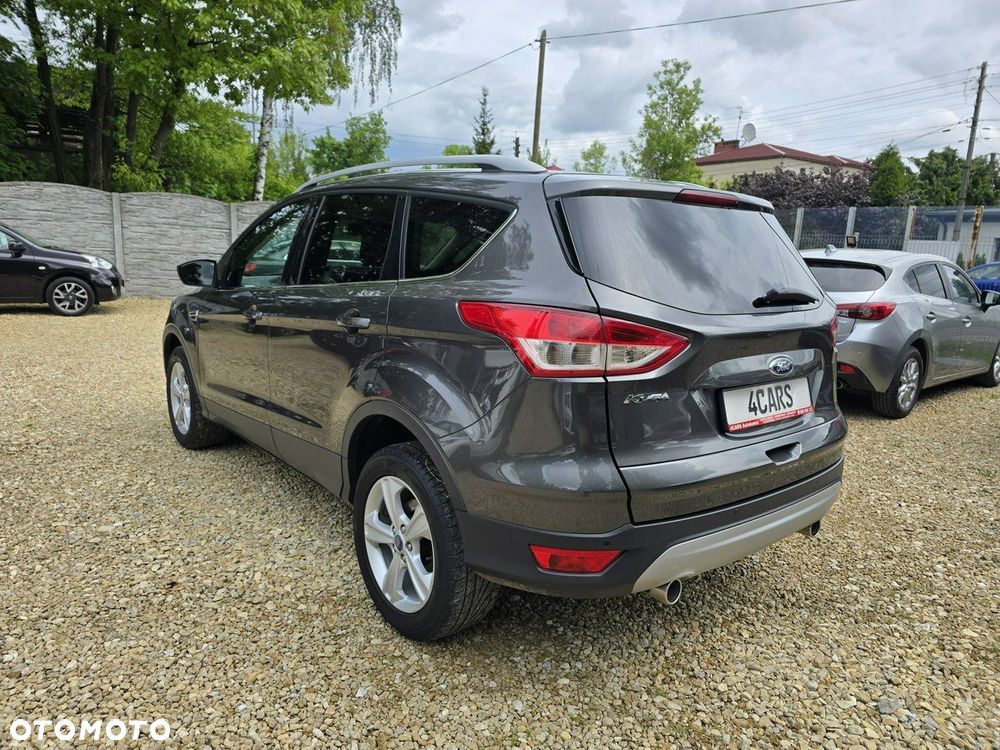 Ford Kuga 2.0 TDCi 4WD Titanium - 4