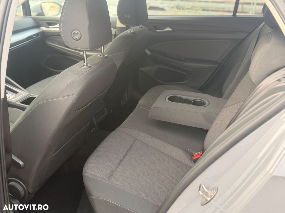 VOLKSWAGEN Golf 2024 — imagine 31