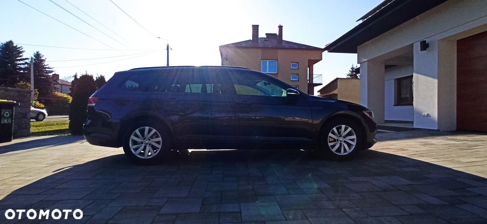 Volkswagen Passat 2.0 TDI SCR Comfortline - 18