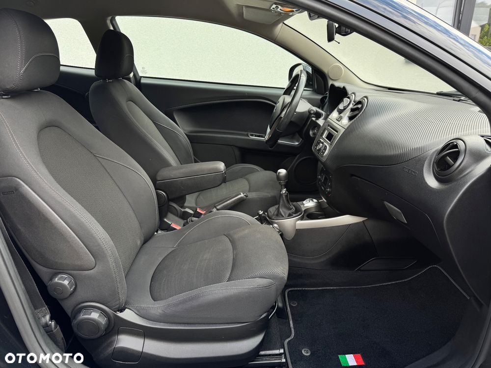Alfa Romeo Mito 1.4 MultiAir Distinctive - 22