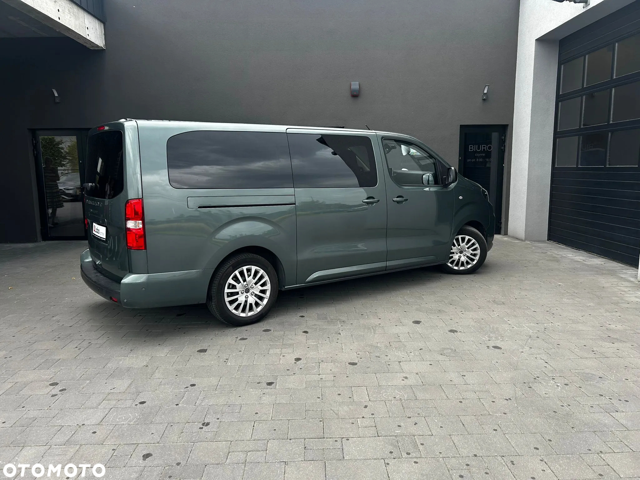 Peugeot Traveller 2.0 BlueHDi Long Allure - 10