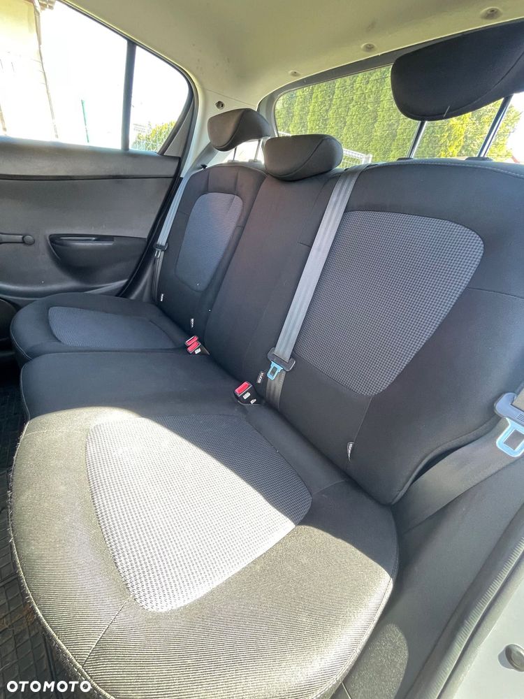 Hyundai i20 1.1 CRDi Comfort - 11