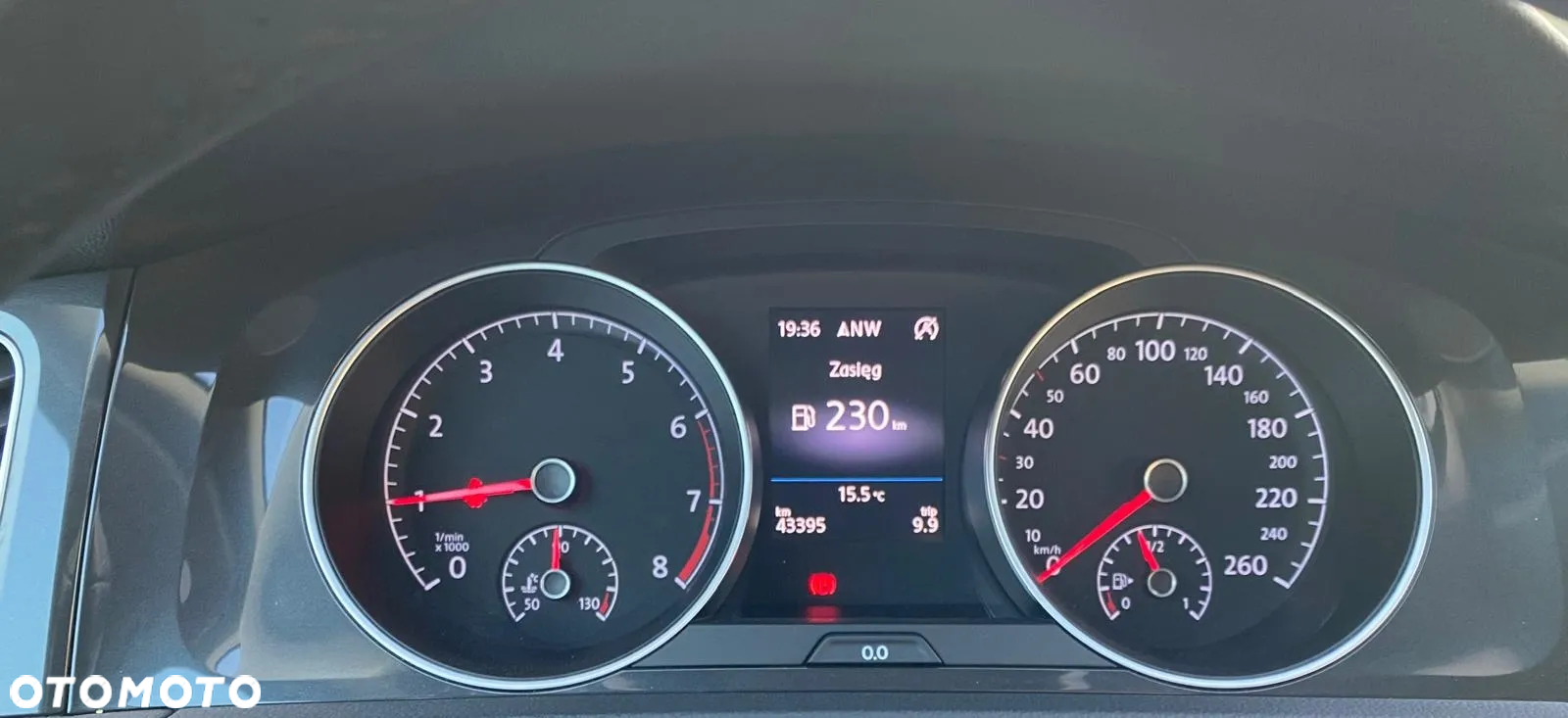 Volkswagen Golf VII 1.5 TSI BMT IQ Drive - 11