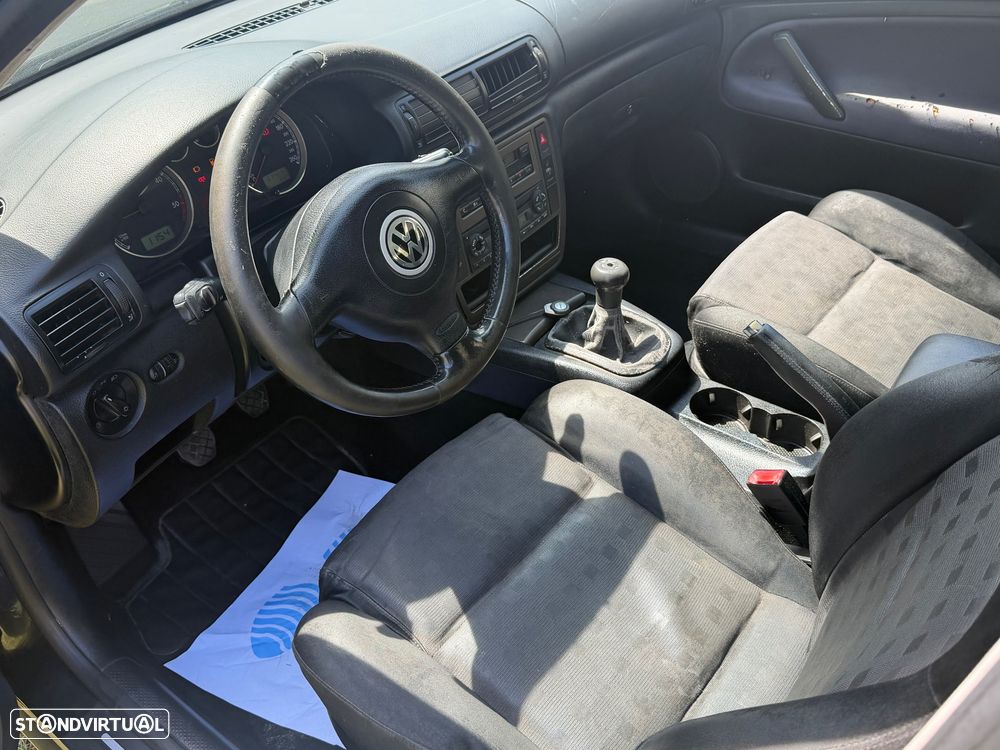 VW Passat Variant 1.9 TDi Confortline - 39
