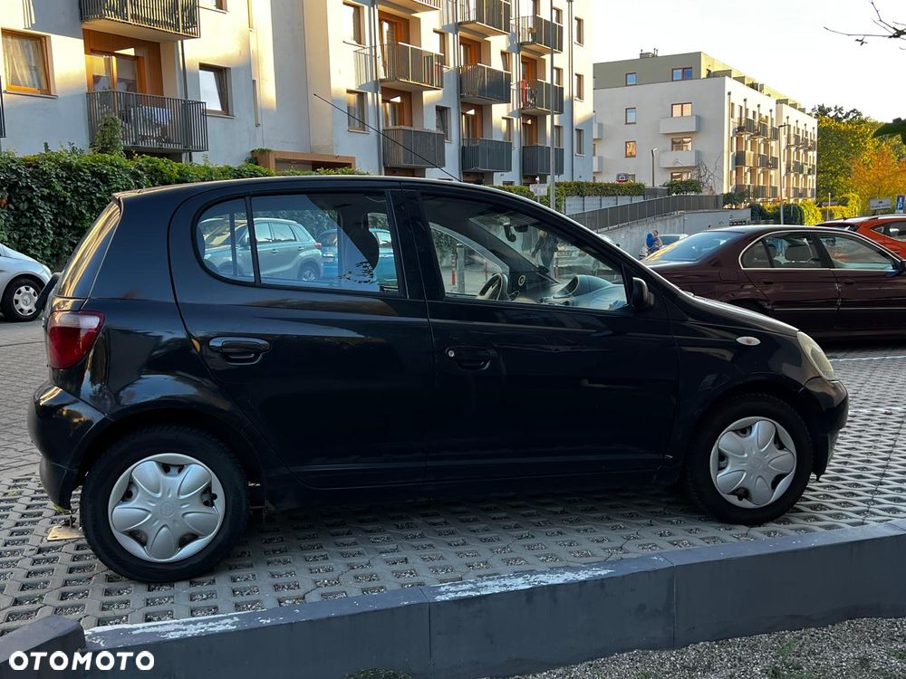 Toyota Yaris - 3