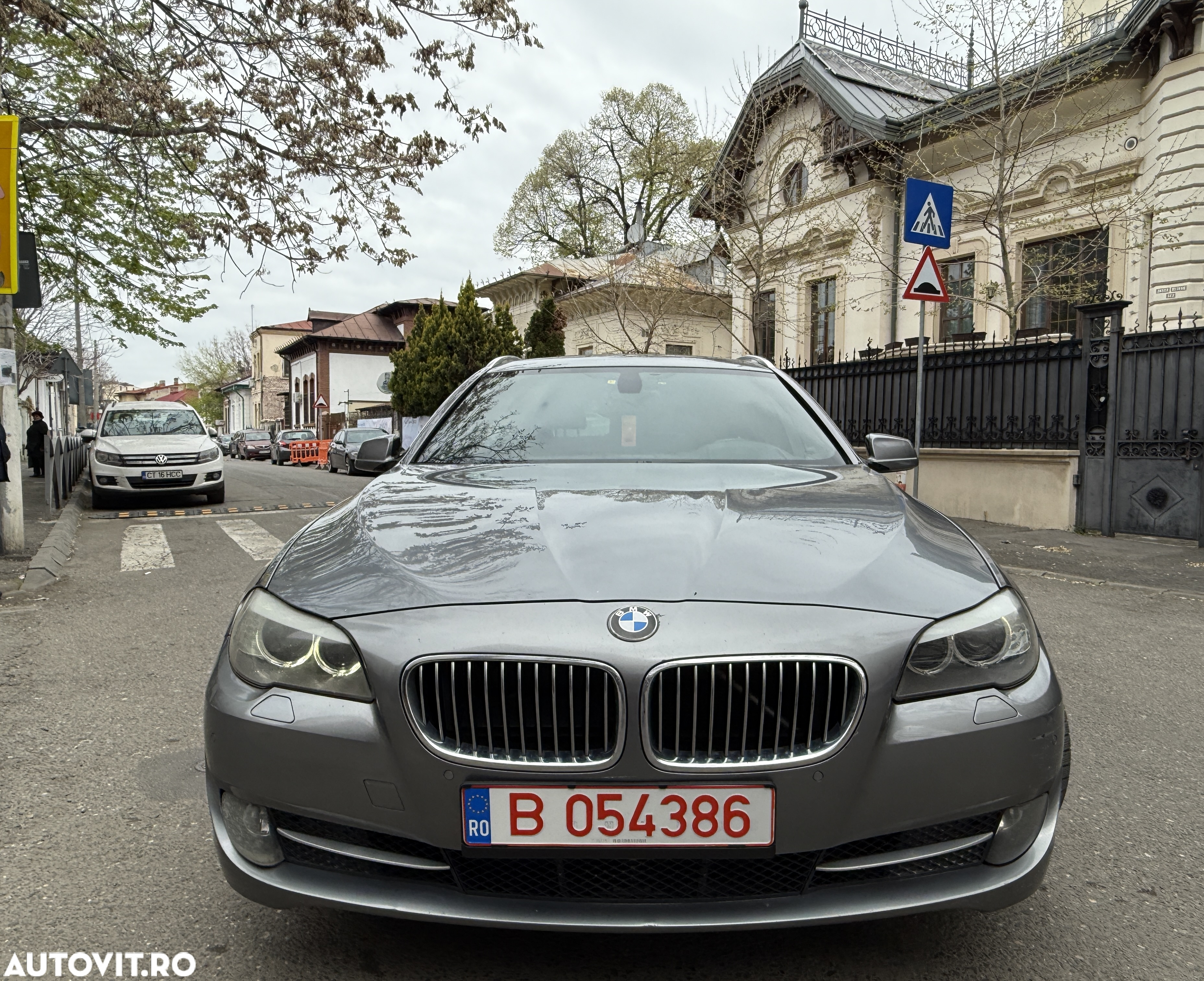 BMW Seria 5 525d xDrive Touring Aut. - 2