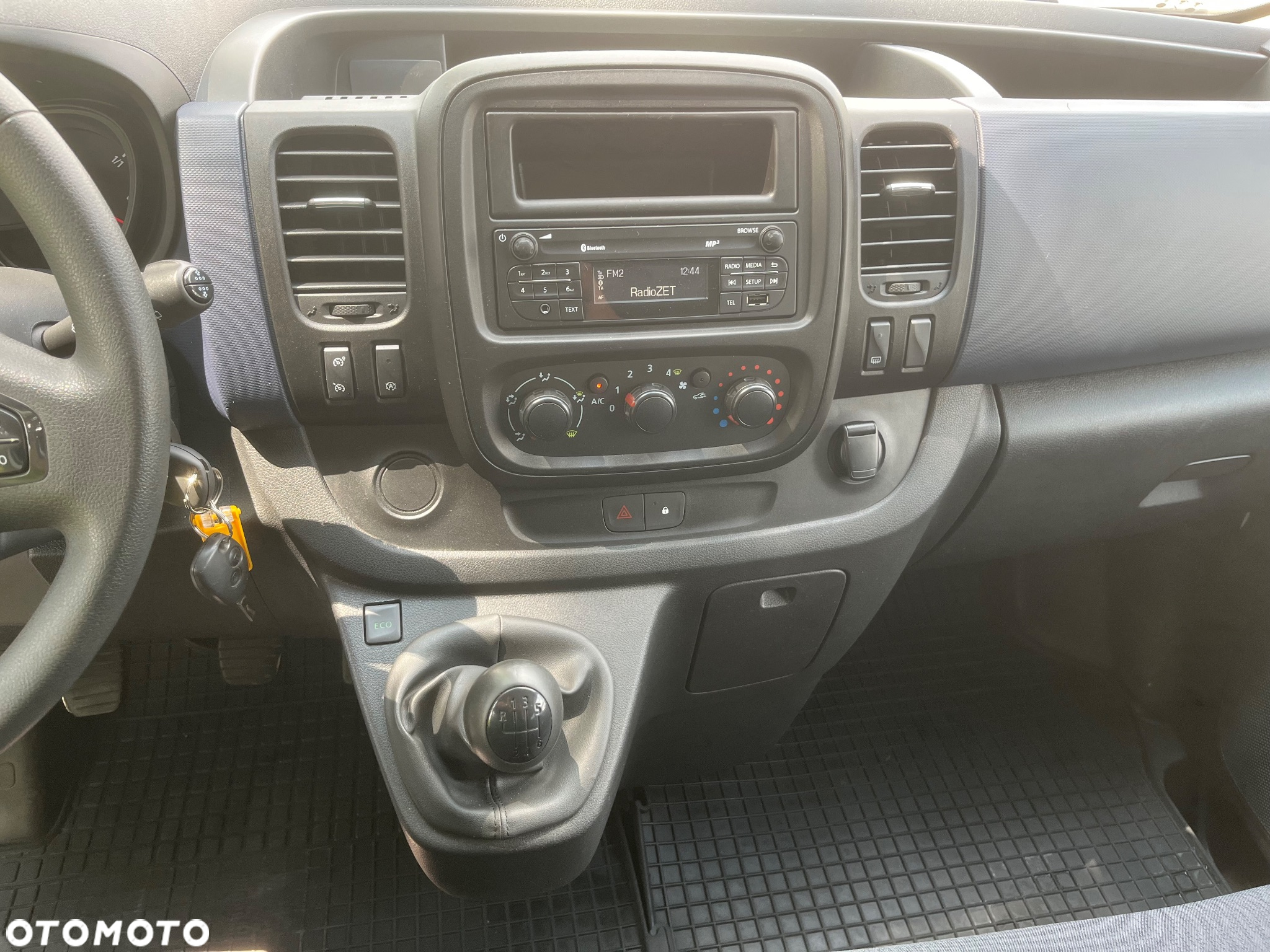 Opel Vivaro - 30
