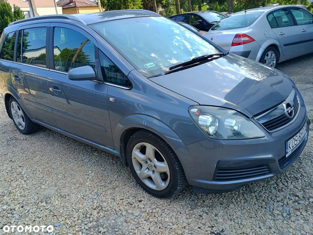 Opel Zafira - 2