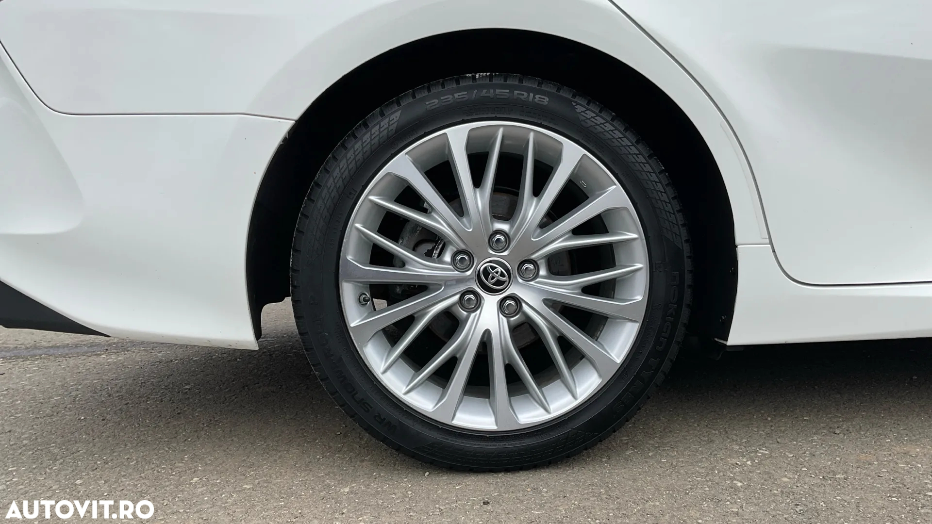 Toyota Camry 2.5 Hybrid Dynamic - 23