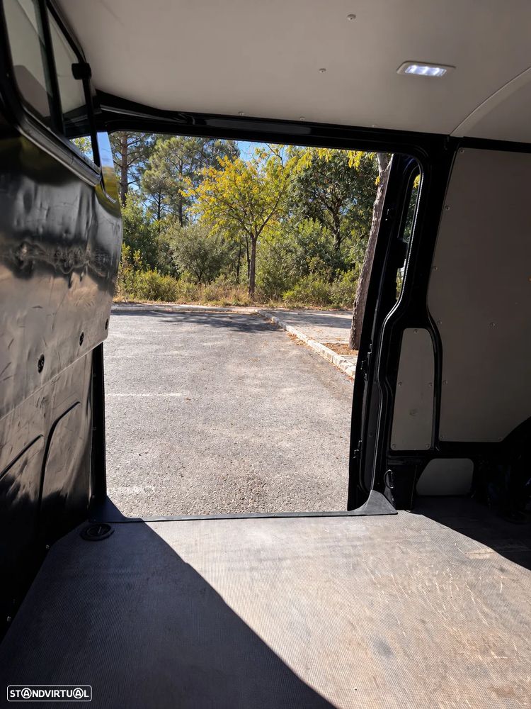 VW Transporter - 36