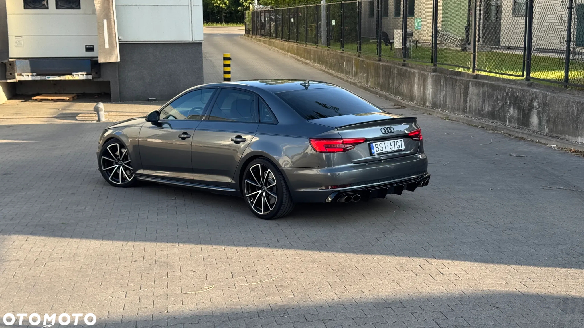 Audi A4 2.0 TFSI Quattro S tronic - 28