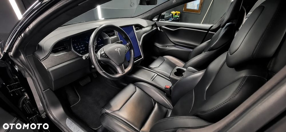 Tesla Model S Long Range Plus - 3