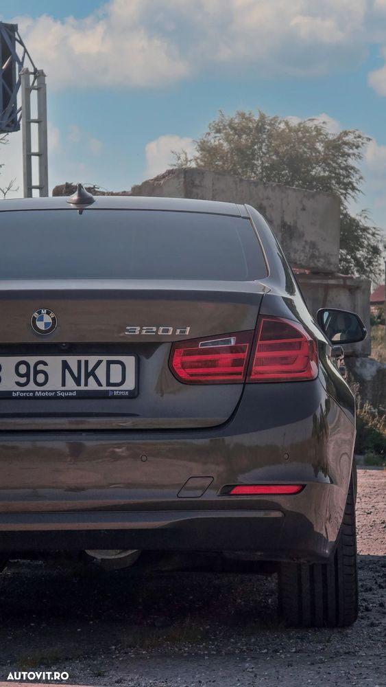 BMW Seria 3 320d DPF Aut. - 7