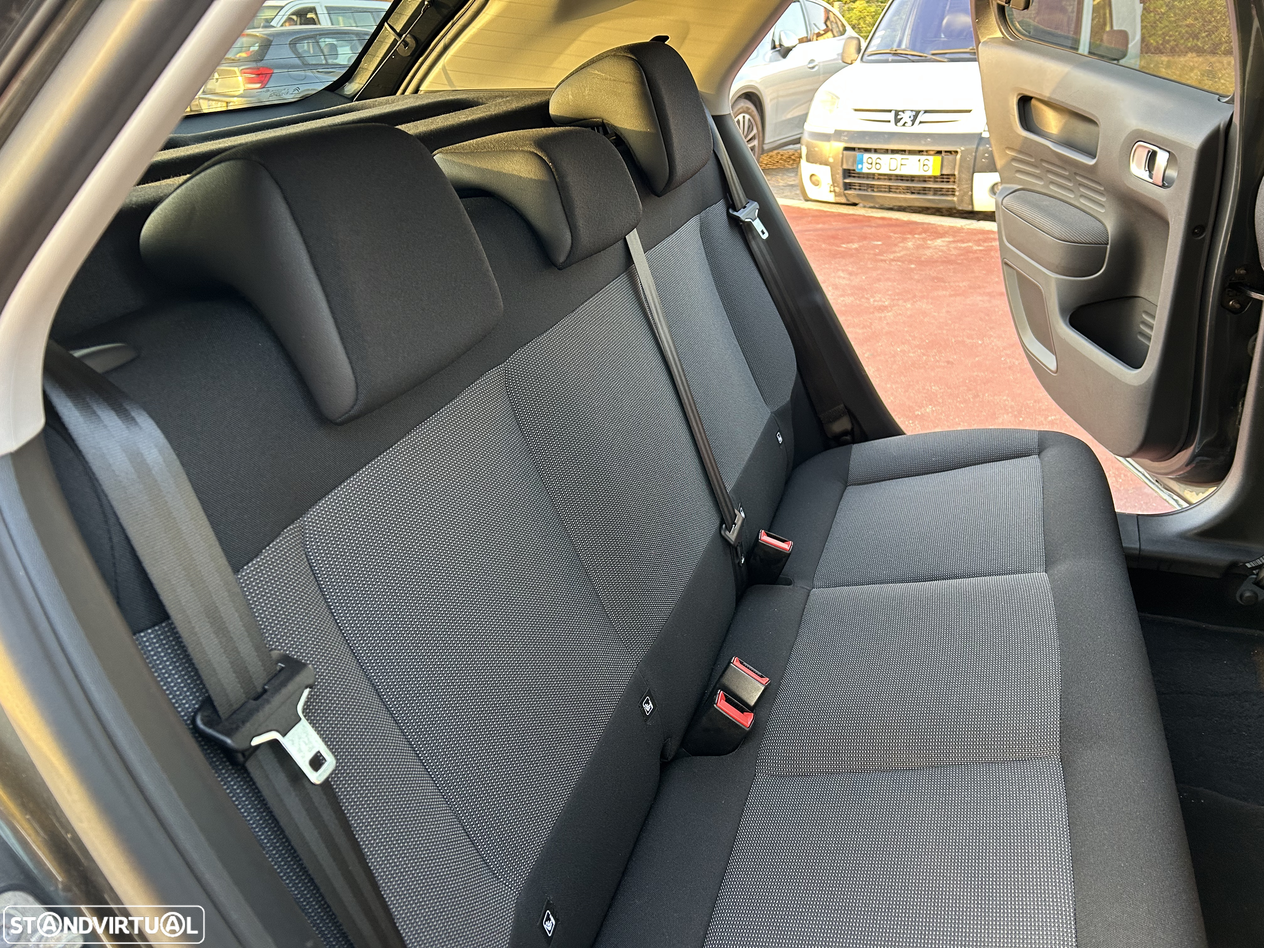 Citroën C4 Cactus 1.6 BlueHDi Feel Business - 13