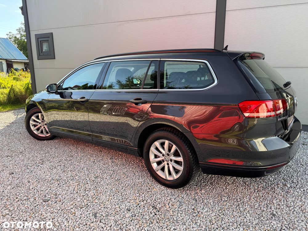 Volkswagen Passat 2.0 TDI (BlueMotion Technology) Comfortline - 22