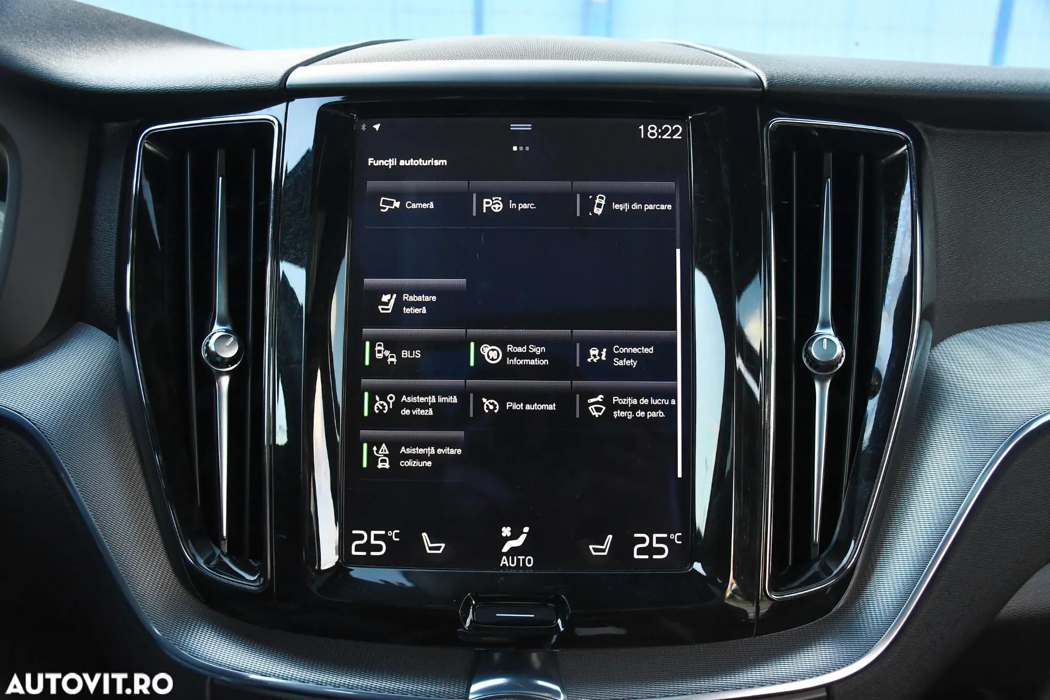 Volvo XC 60 T8 Twin Engine AWD Geartronic RDesign - 21