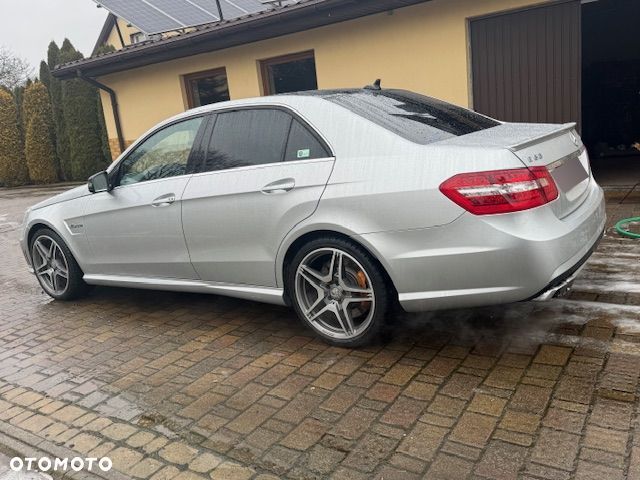 Mercedes-Benz Klasa E - 15