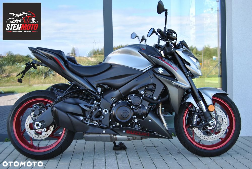 Suzuki GSX - 2