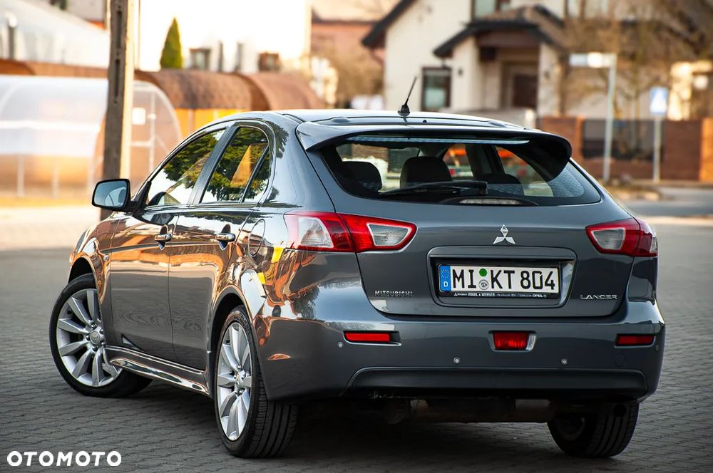 Mitsubishi Lancer 1.8 CVT Intense - 18