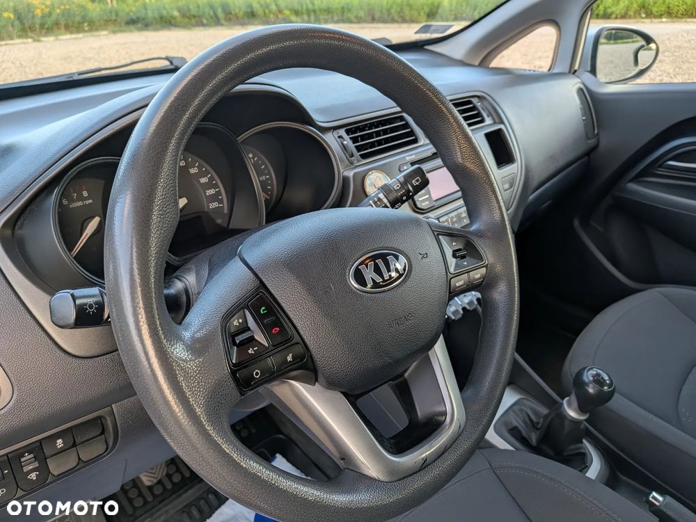 Kia Rio 1.2 L - 14