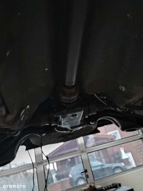 BMW Seria 8 - 22