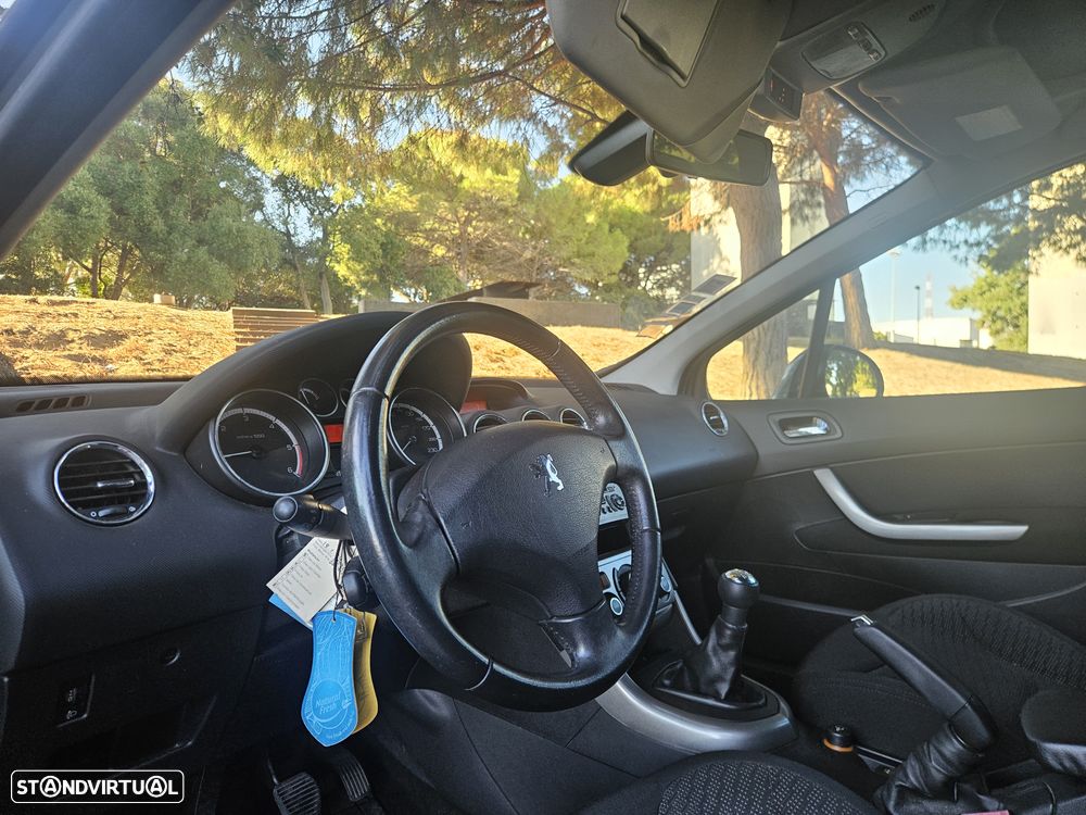 Peugeot 308 SW - 20