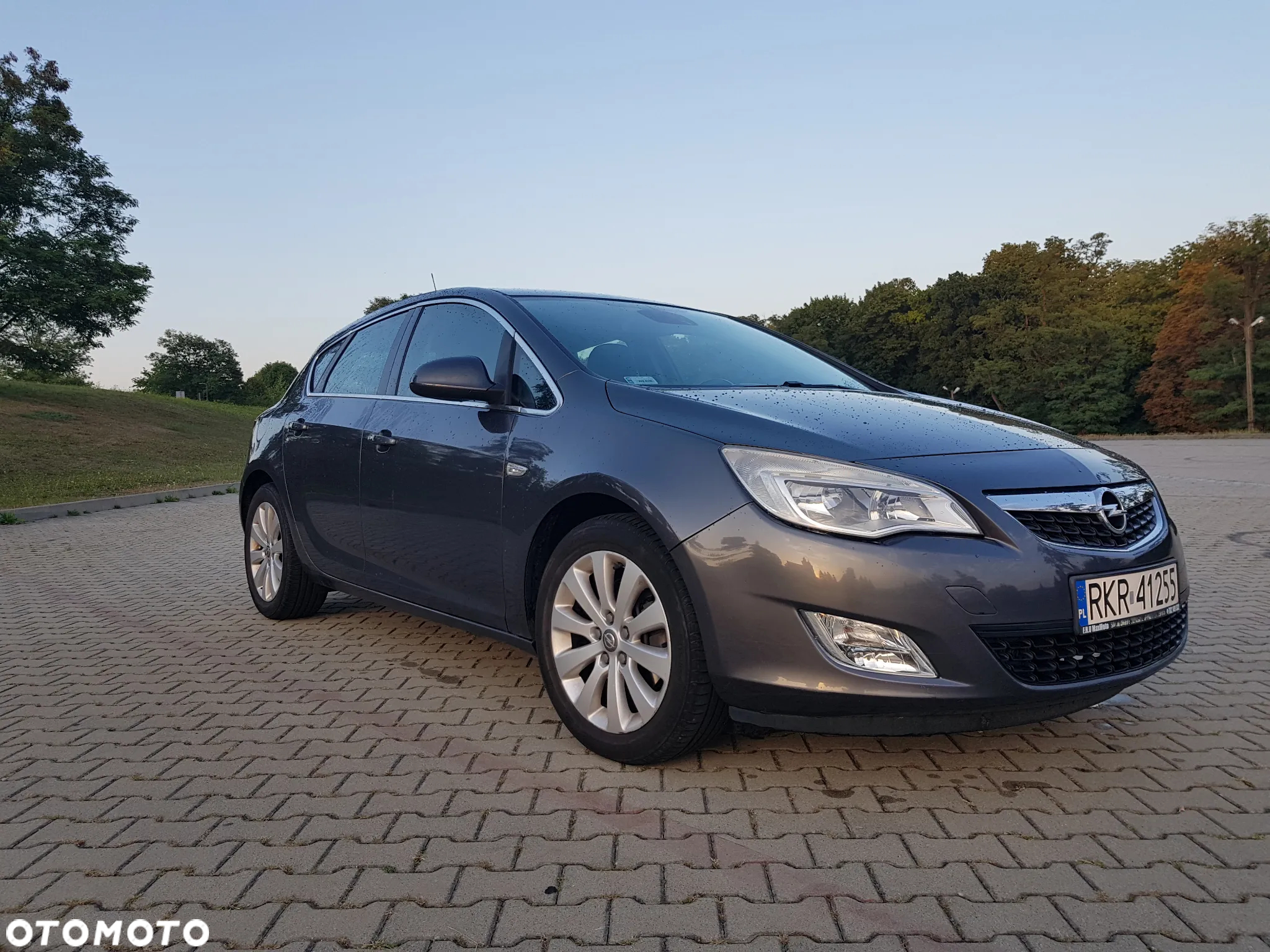 Opel Astra IV 1.7 CDTI Cosmo - 2