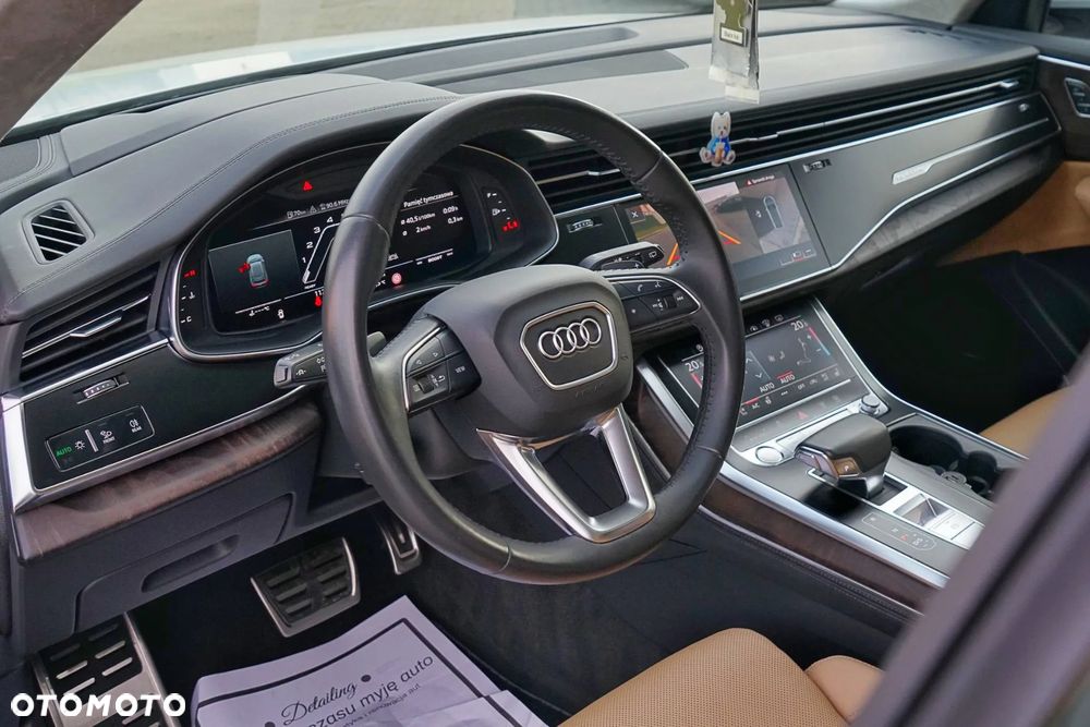 Audi Q8 SUV TFSI quattro 250 kW tiptronic S line business - 16
