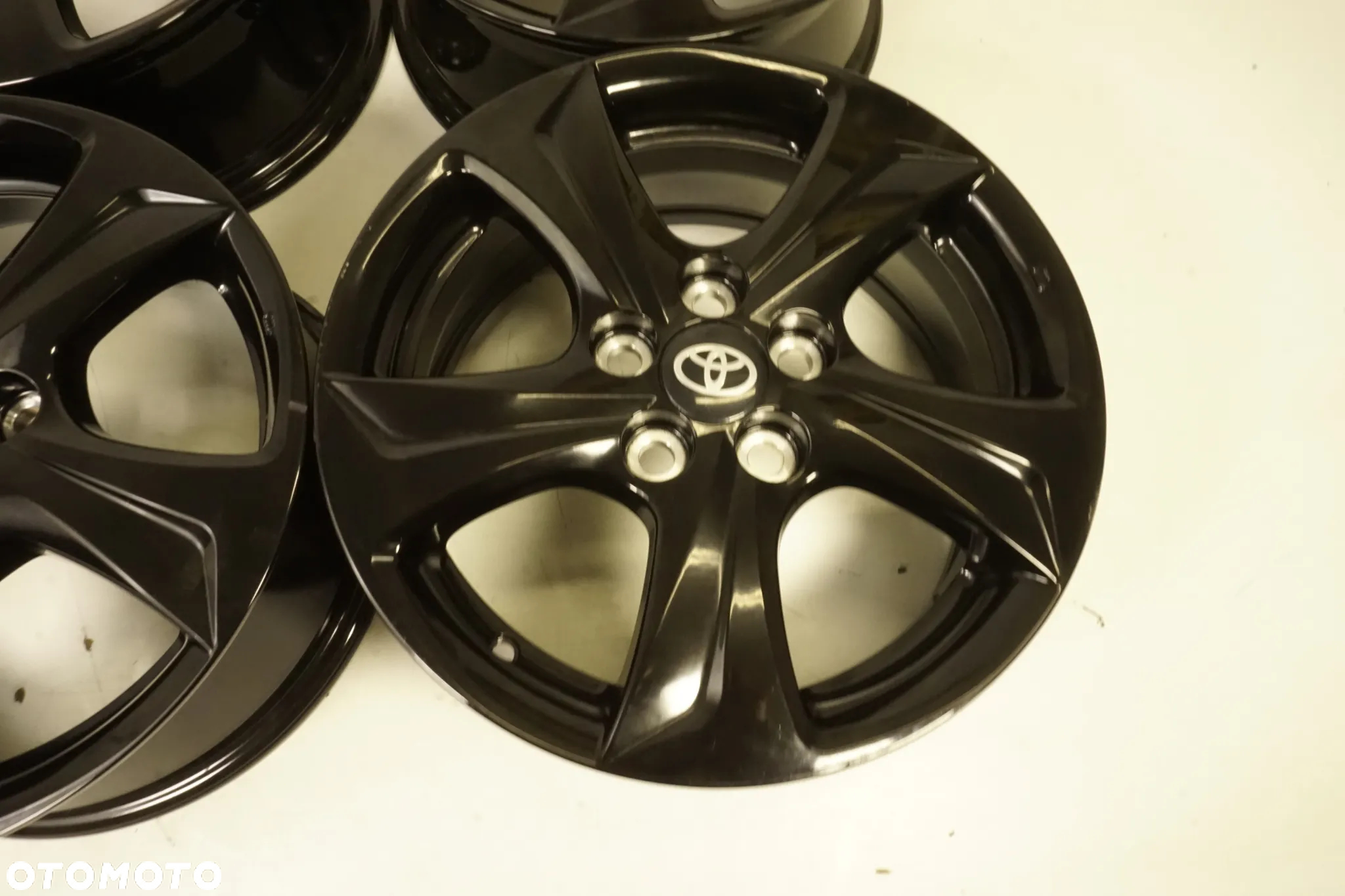 FELGI ALUMINIOWE 15 TOYOTA YARIS IV 5X100 - 9