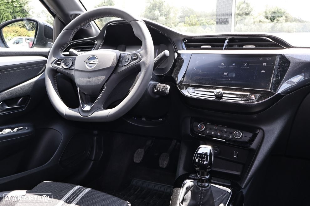 Opel Corsa 1.2 T GS - 11