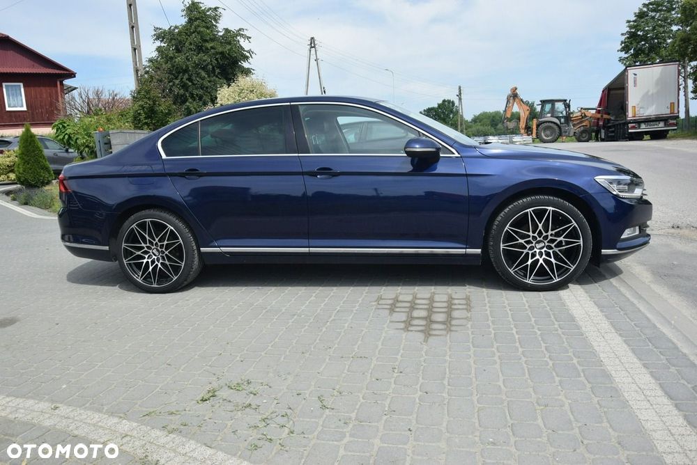 Volkswagen Passat - 10