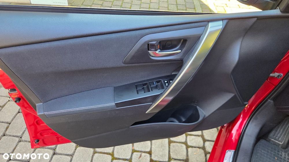 Toyota Auris 1.6 Prestige - 17