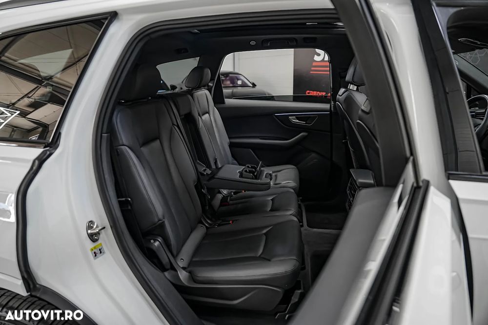 Audi Q7 55 TFSI quattro Tiptronic S line - 10