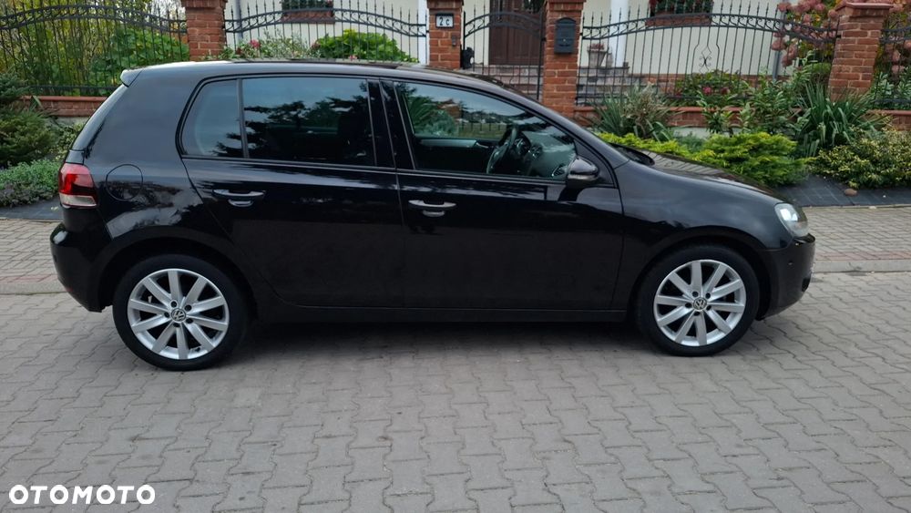 Volkswagen Golf 2.0 TDI DPF Highline - 5