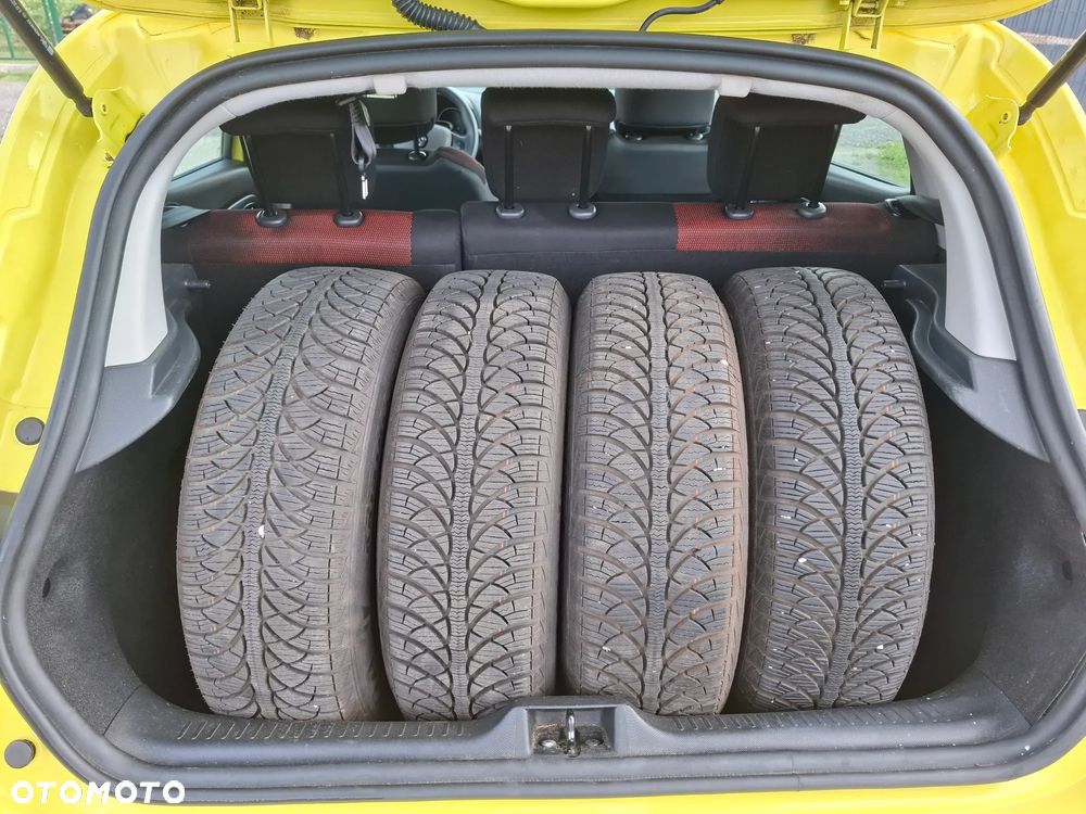 Renault Clio - 15