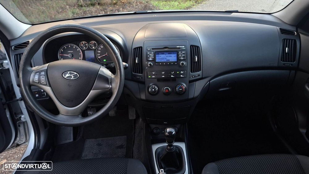 Hyundai i30 CW 1.4 CVVT Blue Comfort - 24