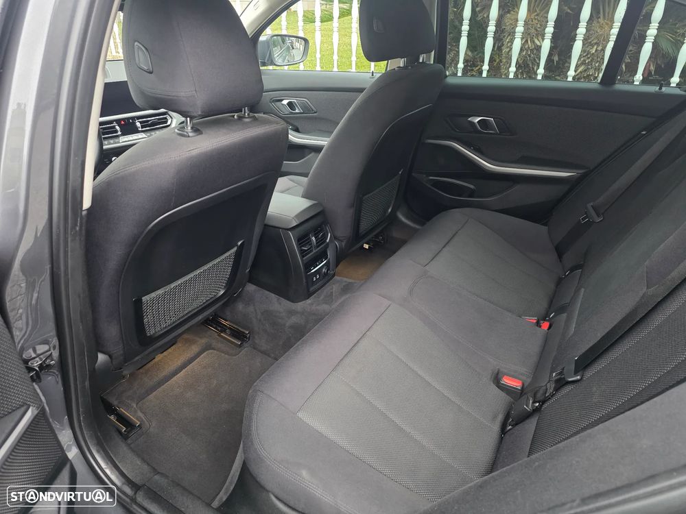 BMW 330 e Corporate Edition Auto - 16