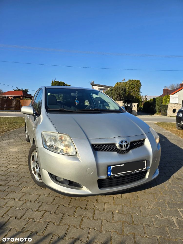 Toyota Auris 2.0 D-4D 2010 - 1
