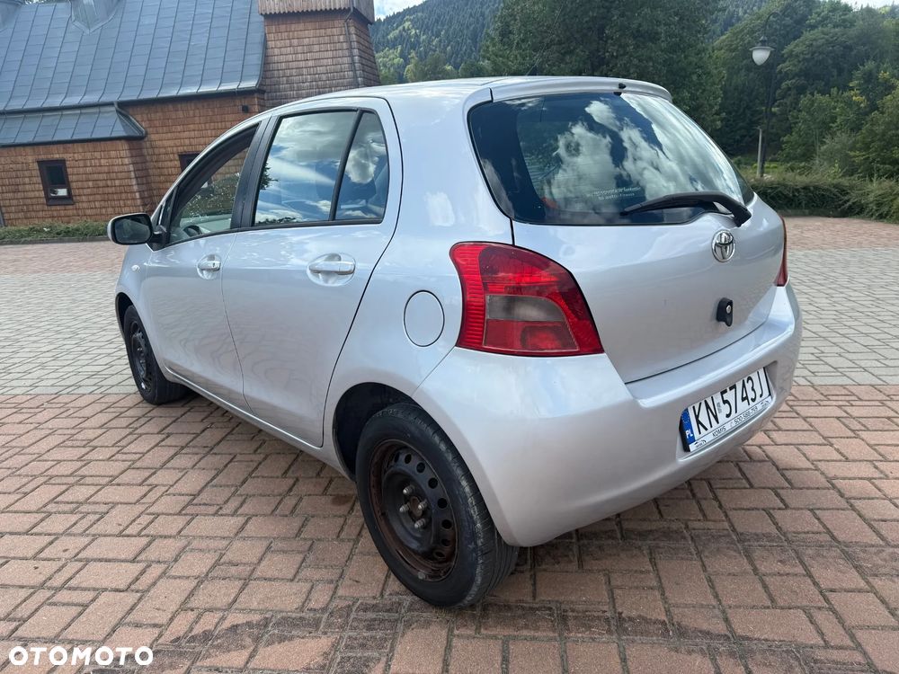 Toyota Yaris 1.0 Active - 5