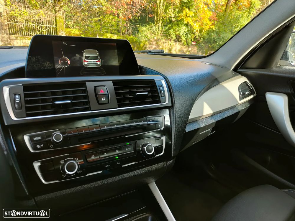 BMW 116 d Pack M - 12