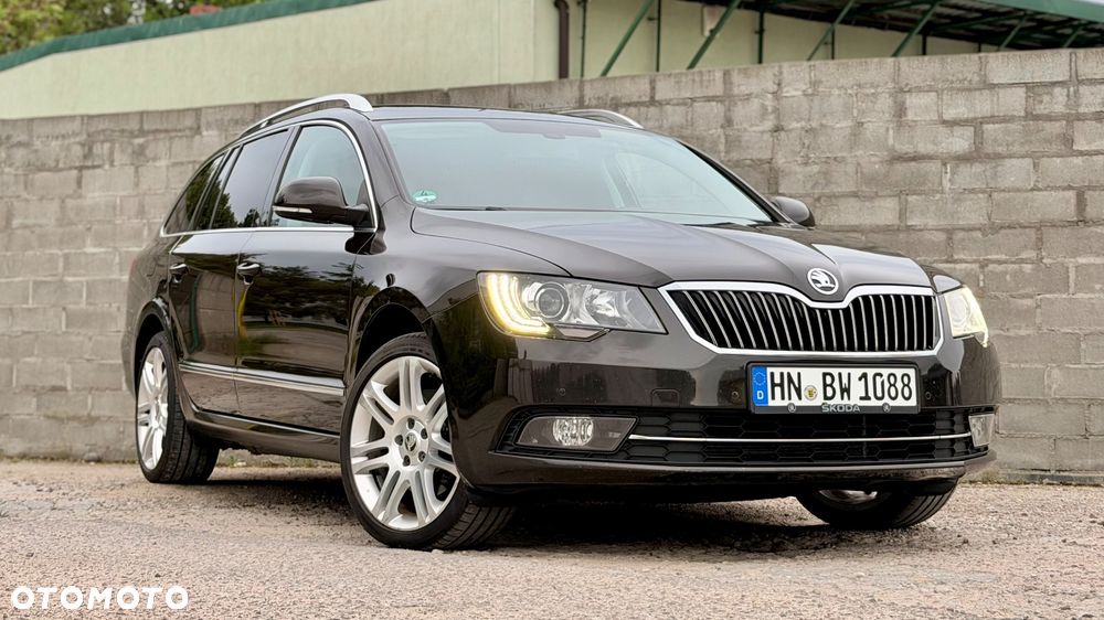 Skoda Superb 2.0 TDI DSG Exclusive - 26