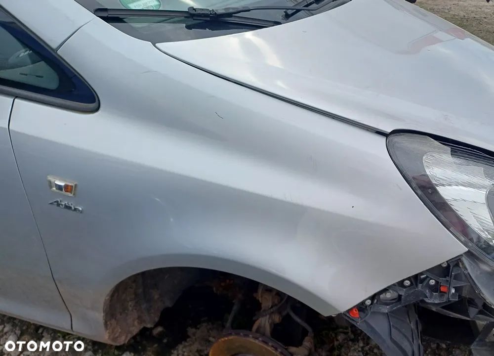 OPEL CORSA D 3D 13r BŁOTNIK PRAWY PRZÓD PRZEDNI Z157 - 1